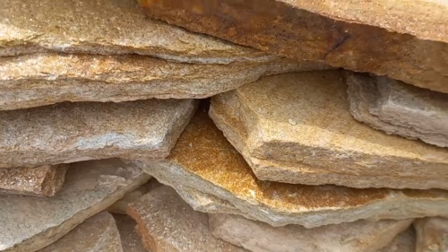 Плитняк златолит жёлтый золотистый для отмостки купить в Елабуге