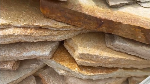 Плитняк златолит жёлтый золотистый для отмостки купить в Елабуге