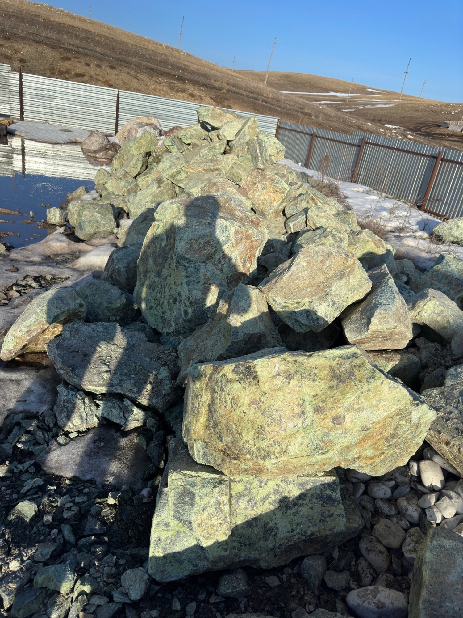 Камни для ландшафтного дизайна зелёные 10-60 килограмм купить в Елабуге