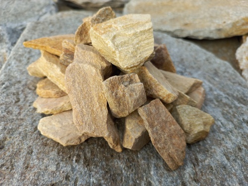 Златолит жёлтый декоративная каменная крошка купить в Елабуге