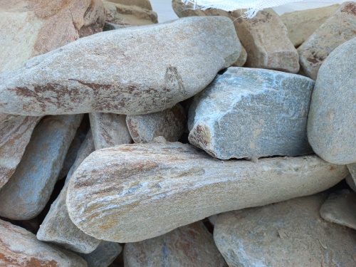 Златолит жёлтый, жёлто-зелёный глыбки и валуны для ланшафтного дизайна купить в Елабуге