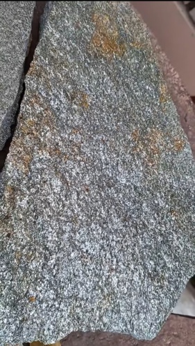 Плитняк златолит серебристый для цоколя, отмостки купить в Елабуге