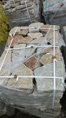 Плитняк галтованный гранитный для ландшафтного дизайна купить в Елабуге