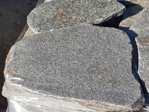 Златолит серебристый галтованный для лестниц купить в Елабуге